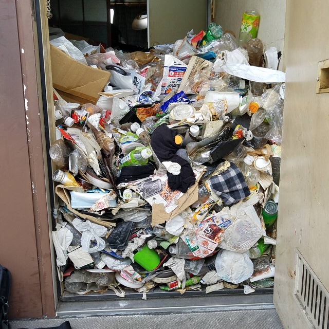 高槻市のゴミ屋敷清掃と片付け掃除業者の詳しい内容